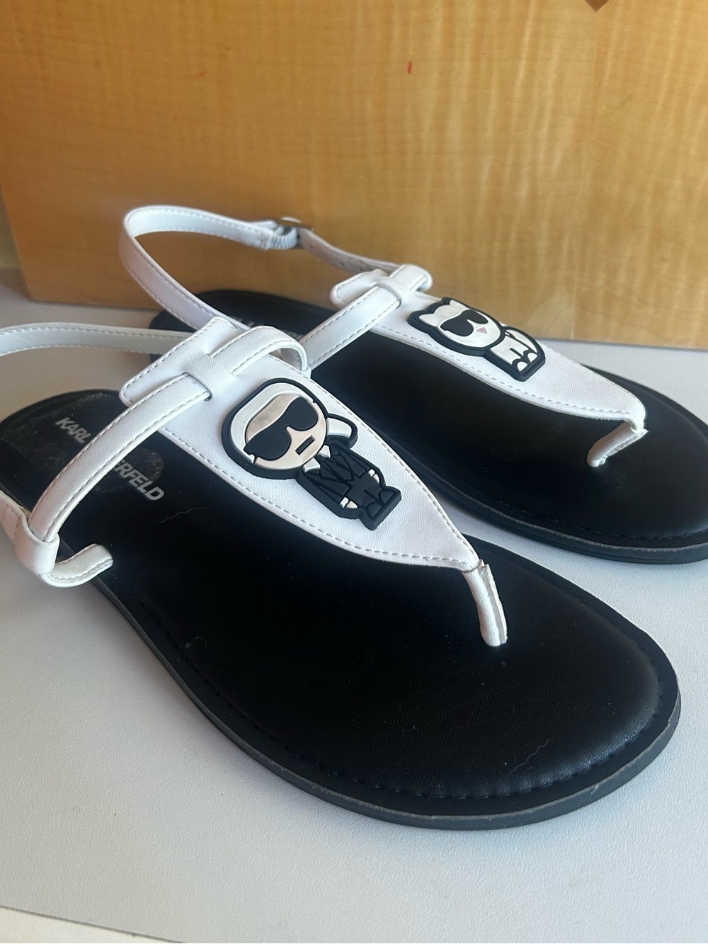 Karl Lagerfeld Cat Kitty Choupette Black and White Character Sandals Soterios 7